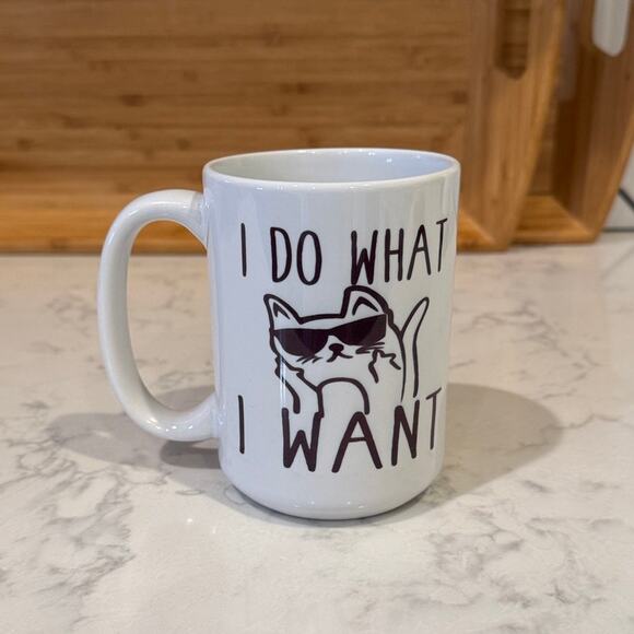 I Do What I Want mug cool cat wearing sunglasses giving a middle finger - Picture 3 of 4